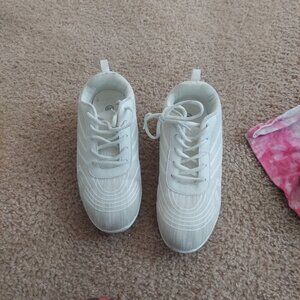 Used cheer shoes